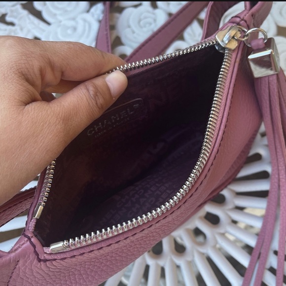 Chanel Caviar Bumbag - Picture 5 of 9